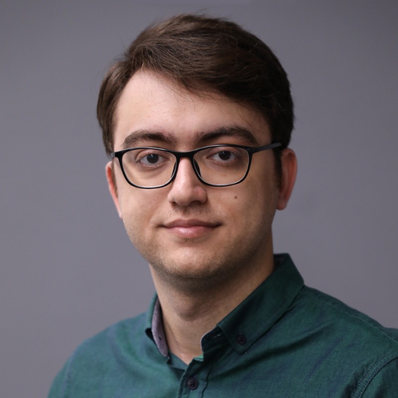 Sara Lawrence headshot